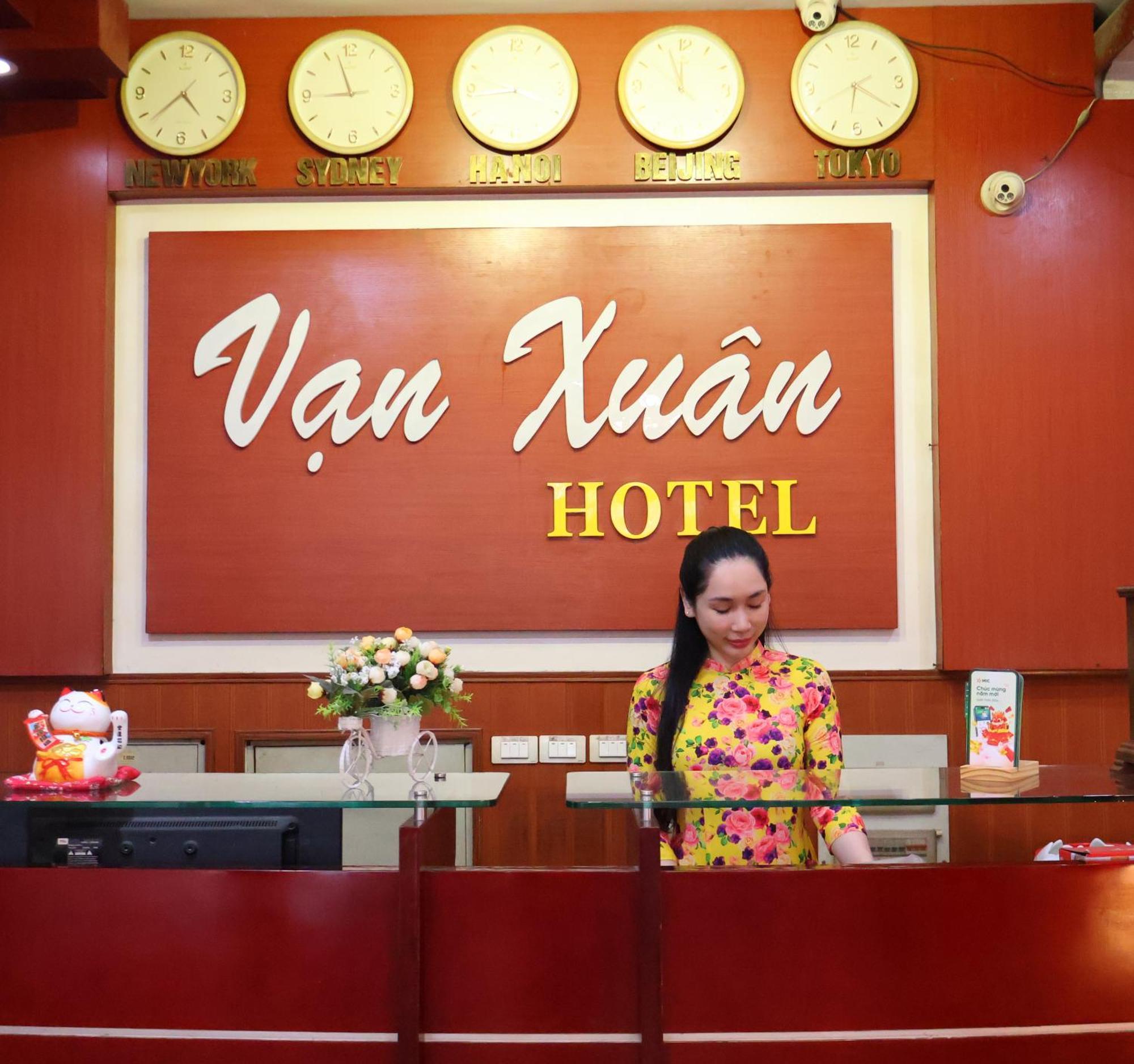 Van Xuan Hotel - Hanoi, Hanoi